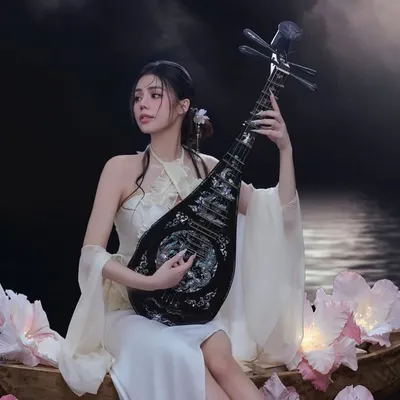 Nguyễn Hương Ly profile