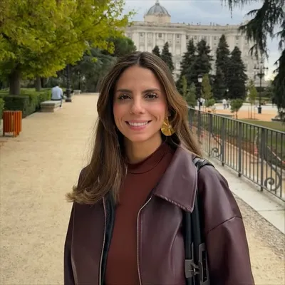 Nía Nía profile