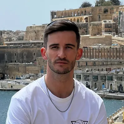 Niall Mullins profile