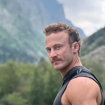 Nick Prendergast profile