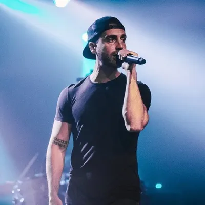 Nick Fradiani profile