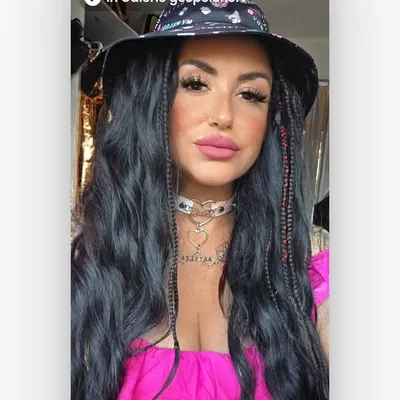 NICKI PISTOLA โ MAKE LOVE FAKE LOVE ๐ฌ โค profile