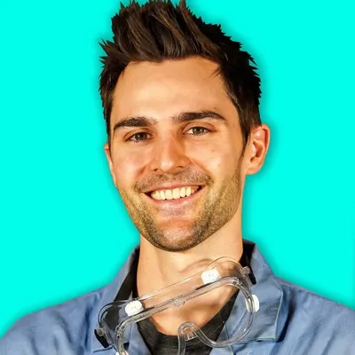 NICK UHAS profile