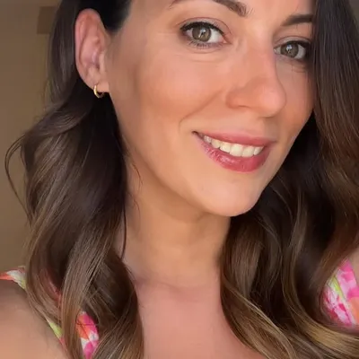 NICOLA | ECZEMA & SENSITIVE SKIN profile