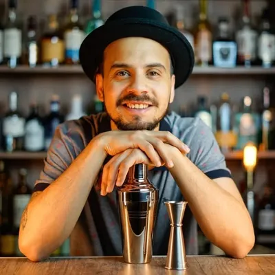NICO SAYA | BARTENDER profile