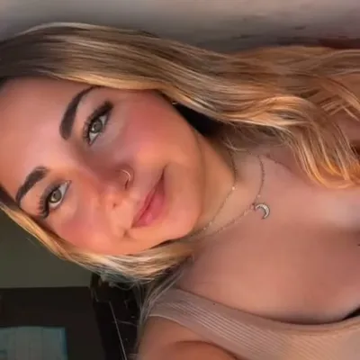 nicole ๐ profile