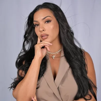 Nicole⚜️ profile