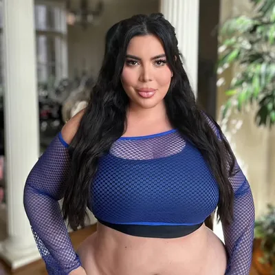 Nicole Grimaldi profile