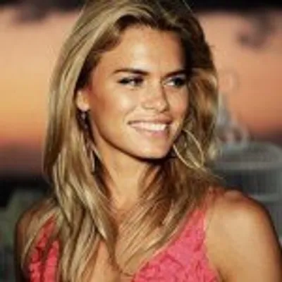 Nicolette van Dam profile