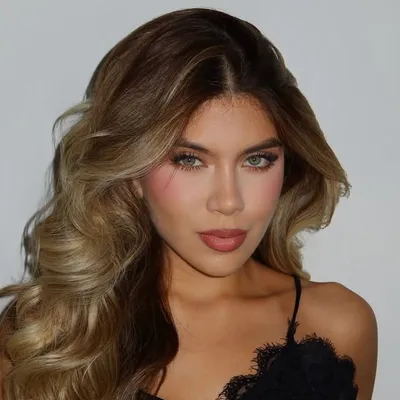 Nicoll Ferreira profile