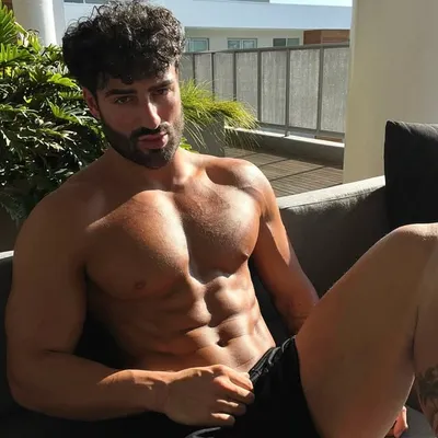 nicolli🇬🇷 profile