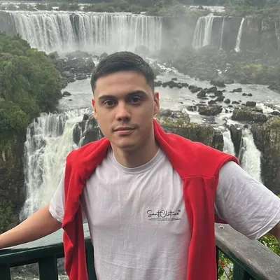 Nicolás Paredes profile