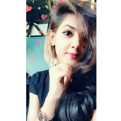 nidhi khatri profile