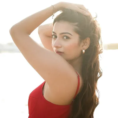 Nidhi profile