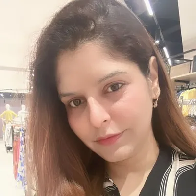 Nidhi Pathak profile