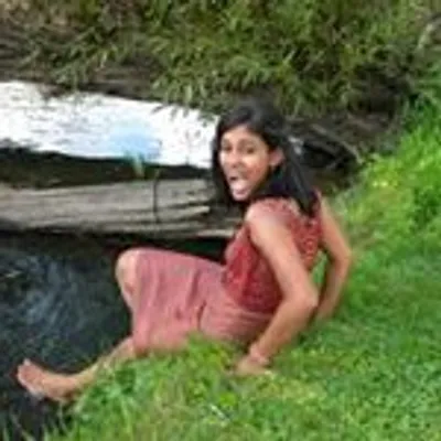 Niharika Singh profile