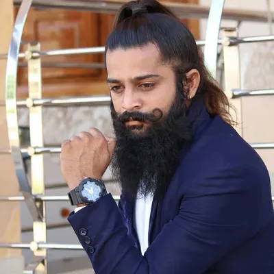 Nik Darbar🦁⚔️ profile