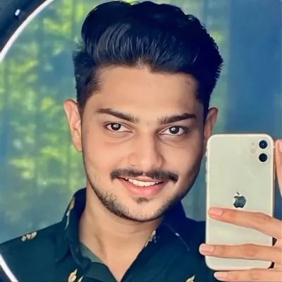 Italiya Nikhil profile