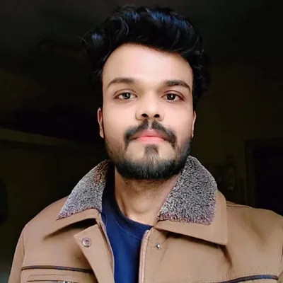Nikhil ๐๐๐ profile