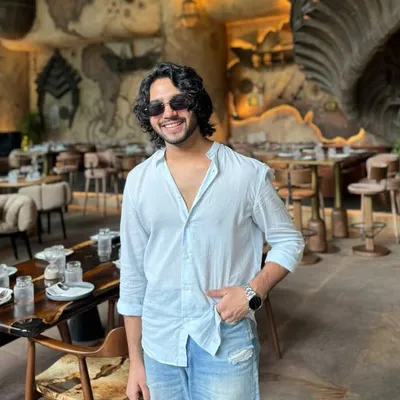 Nikhil Tak profile