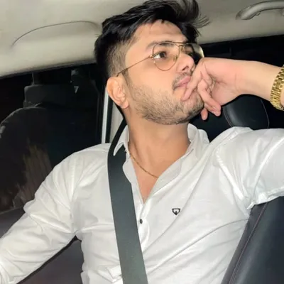 Nikhil profile