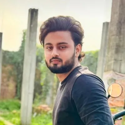 Nikhil⚜️ profile