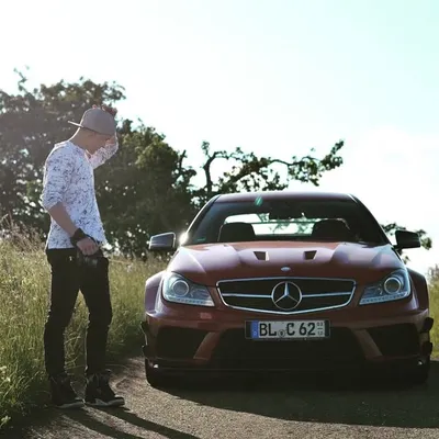 Niki profile