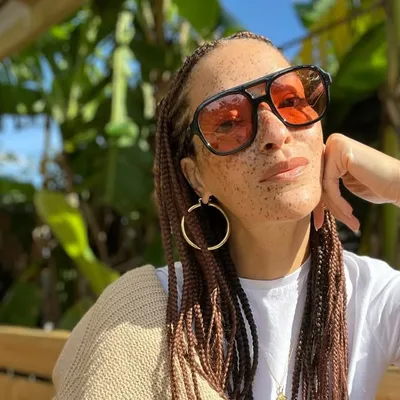Nikia Phoenix profile