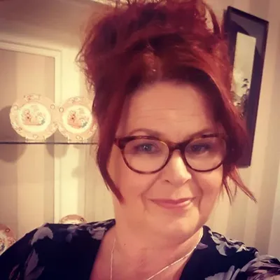 Nicole Abraham profile