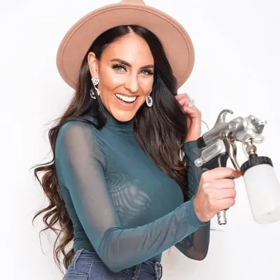 Nikki Barton profile