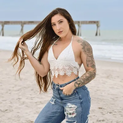 Nikkijoy Baker profile