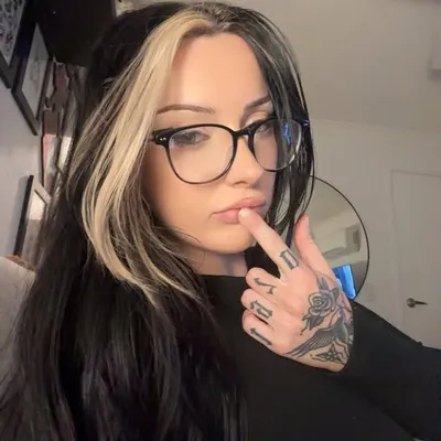 NIKKI RITA profile
