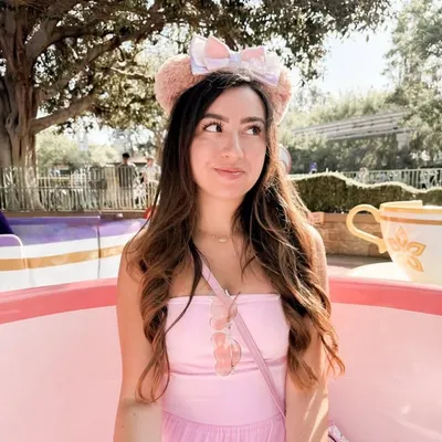 Nikki Echeverria profile