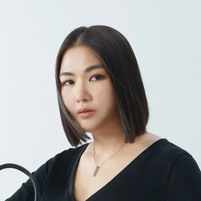 Nicole W profile