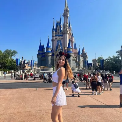Nikole Salinas Molina profile