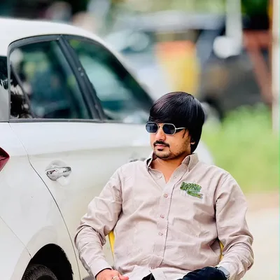 Nil Parmar profile