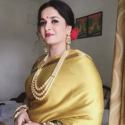 Nilofar Gesawat profile