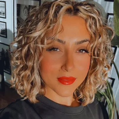 Niloufar profile