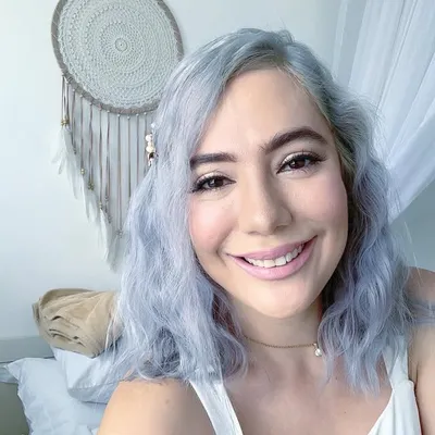 Nina Pepper profile