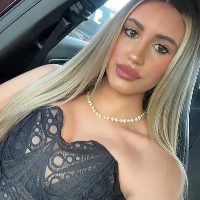 Nina Braga profile