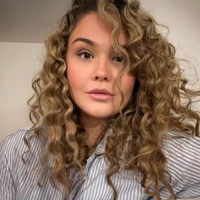 Nina Langer profile