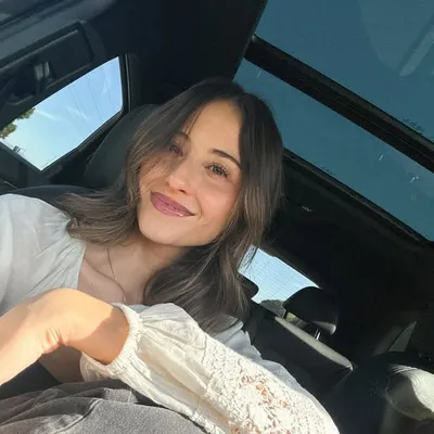 Nina Ortega † profile