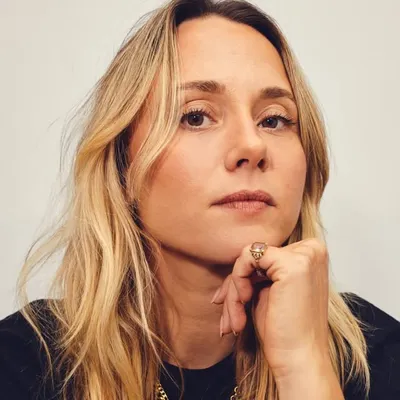 Nina Pierson profile