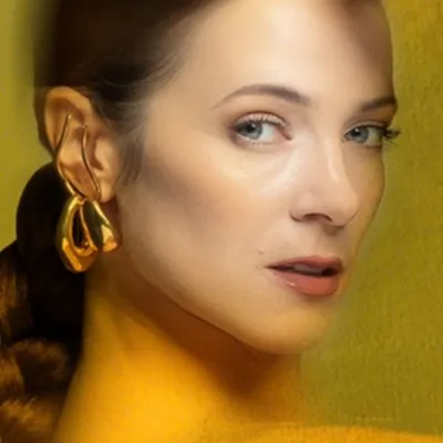 Nina Pušlar profile