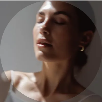 Nina Wrodnigg profile