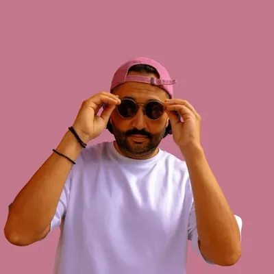 Ninetoes profile