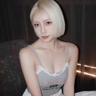 Whitney 涂卉妮 profile