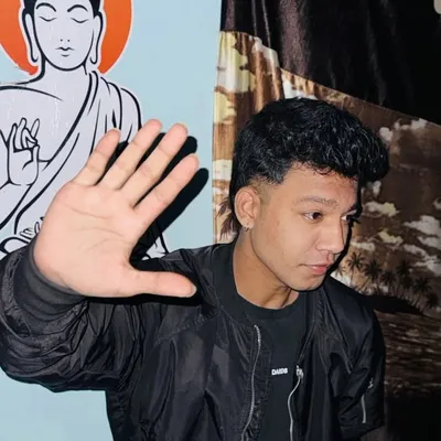Niraj SolankiðĪ (āŠĻāŠŋāŠ°āŠ āŠļāŦāŠēāŠāŠāŦ) profile