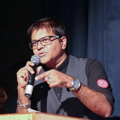 Niraj Shah profile