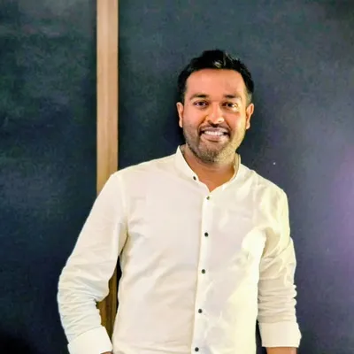 Nirrmaan Saini | Street Photographer profile